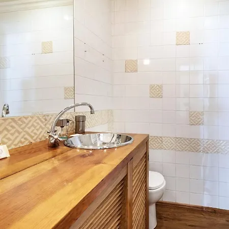 Charming 1 Bedroom In Mouraria By Guestready * Lisboa