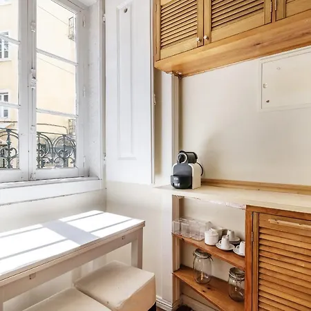 Charming 1 Bedroom In Mouraria By Guestready *
